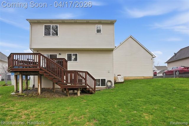 569 Cove View Drive, Waterford, MI 48327