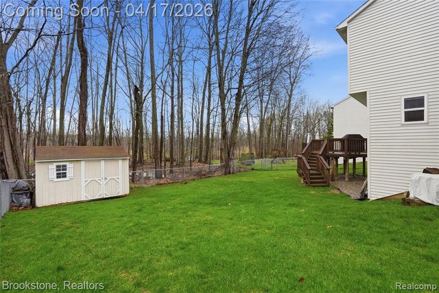 569 Cove View Drive, Waterford, MI 48327