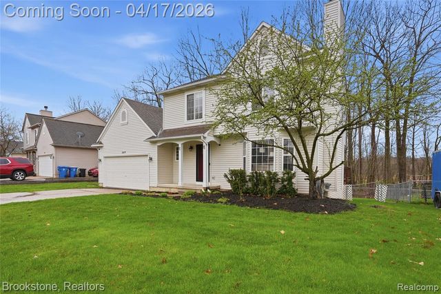 569 Cove View Drive, Waterford, MI 48327