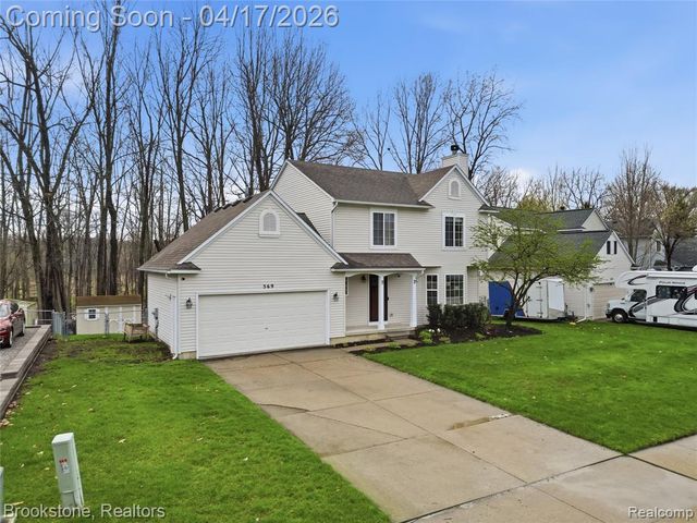 569 Cove View Drive, Waterford, MI 48327