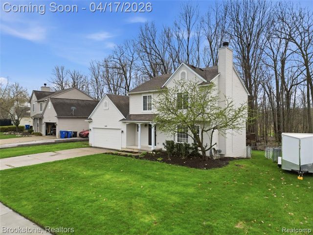 569 Cove View Drive, Waterford, MI 48327