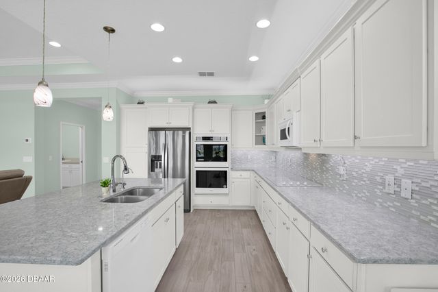 213 Cheeseburger Drive, Daytona Beach, FL 32124