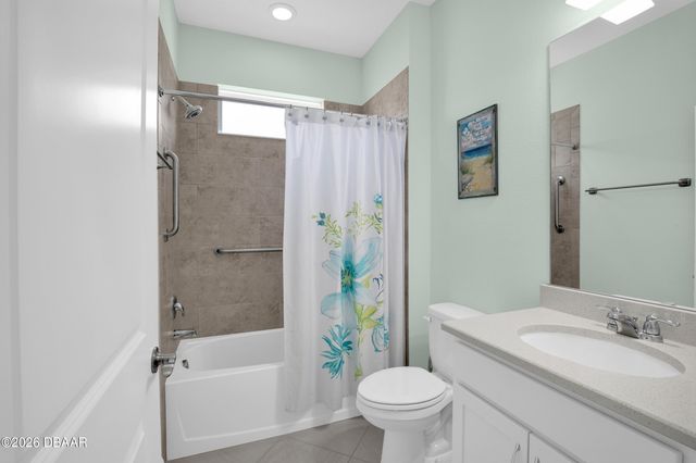 213 Cheeseburger Drive, Daytona Beach, FL 32124