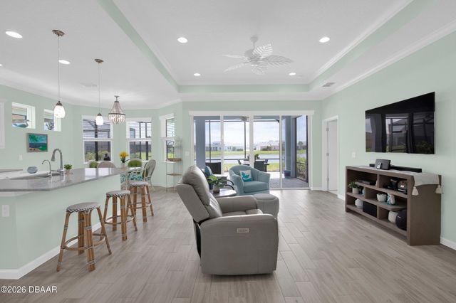 213 Cheeseburger Drive, Daytona Beach, FL 32124