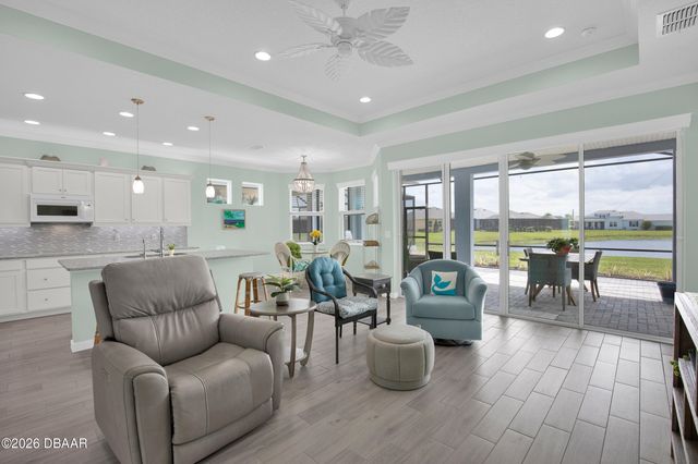 213 Cheeseburger Drive, Daytona Beach, FL 32124