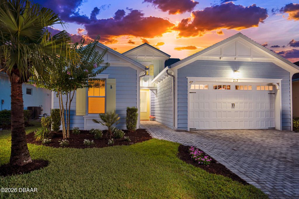213 Cheeseburger Drive, Daytona Beach, FL 32124