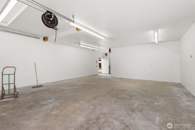 141 E Deer Creek Road, Shelton, WA 98584