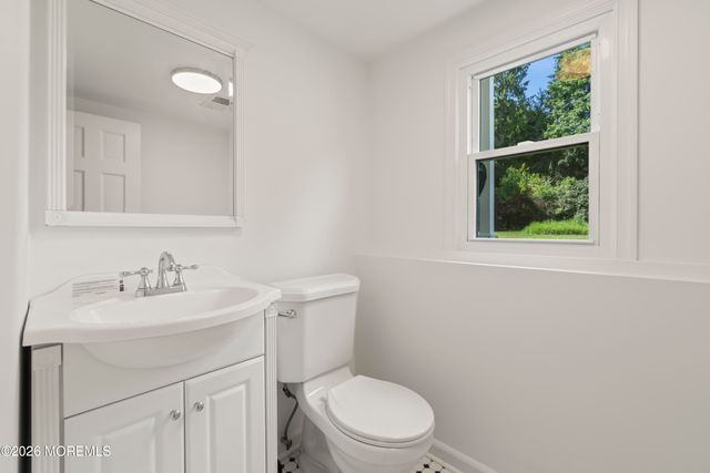 673 Colts Neck Road, Freehold, NJ 07728