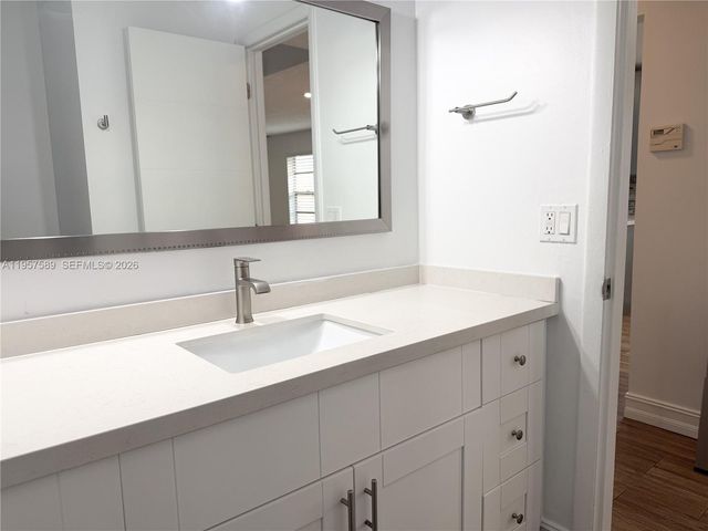 9151 Orchid Tree Ln 131, Pembroke Pines, FL 33024