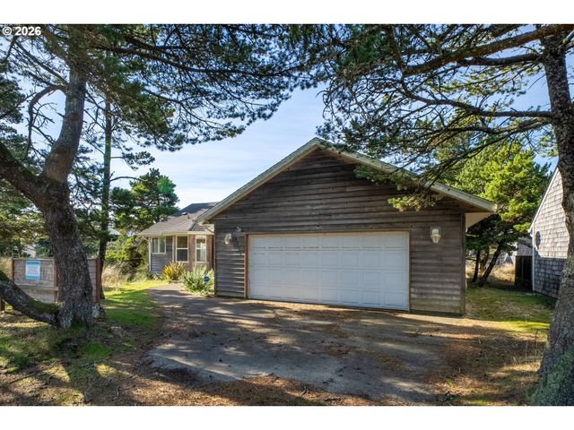 34320 CAPE KIWANDA Dr, Pacific City, OR 97135