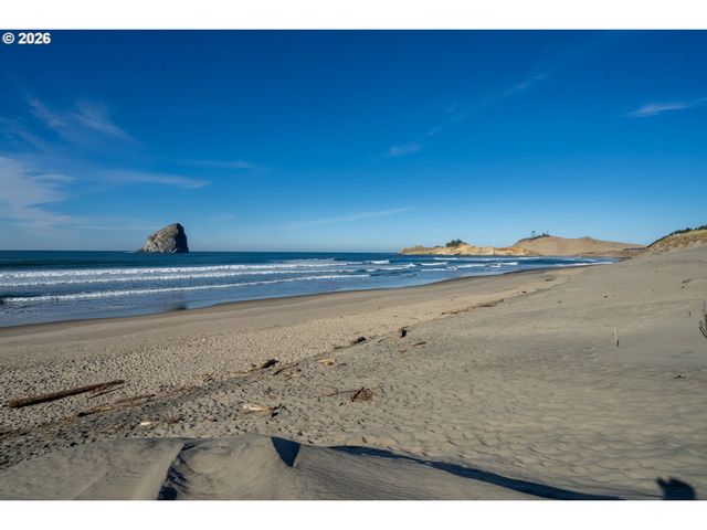 34320 CAPE KIWANDA Dr, Pacific City, OR 97135