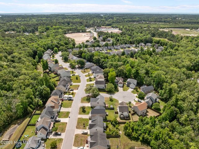 219 Peggys Trace, Sneads Ferry, NC 28460