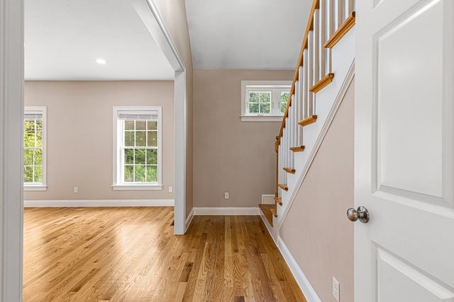 102 Hunting Hill Dr 102, Cumberland, RI 02864