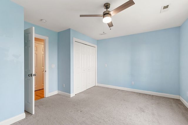 102 Hunting Hill Dr 102, Cumberland, RI 02864