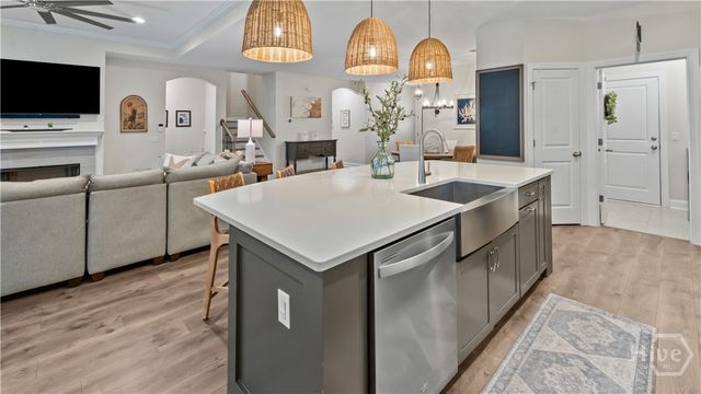 178 Crawford Lane, Richmond Hill, GA 31324