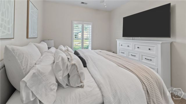 178 Crawford Lane, Richmond Hill, GA 31324