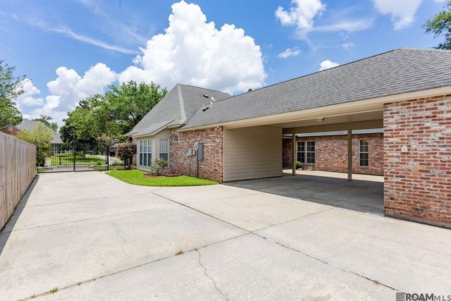 1738 Great Oak Dr, Baton Rouge, LA 70810