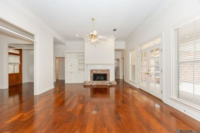 1738 Great Oak Dr, Baton Rouge, LA 70810