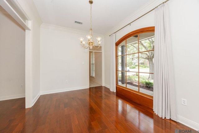 1738 Great Oak Dr, Baton Rouge, LA 70810