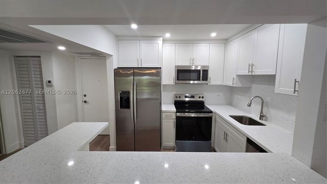 251 S Cypress Rd 135, Pompano Beach, FL 33060