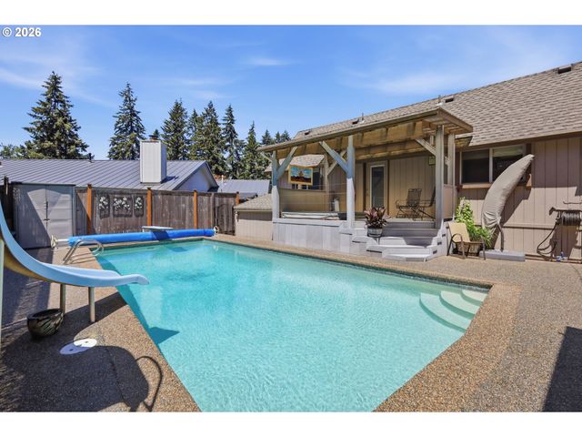 3446 BREEZEWOOD Ave, Eugene, OR 97405