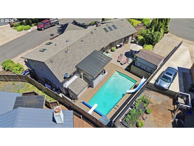 3446 BREEZEWOOD Ave, Eugene, OR 97405