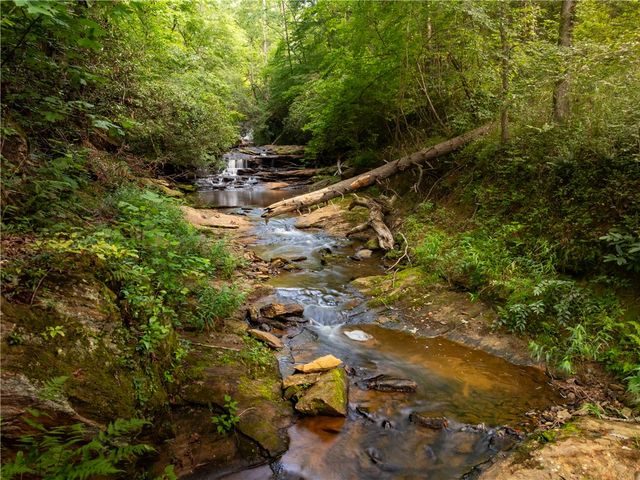 415 Silver Creek Road, Central, SC 29630