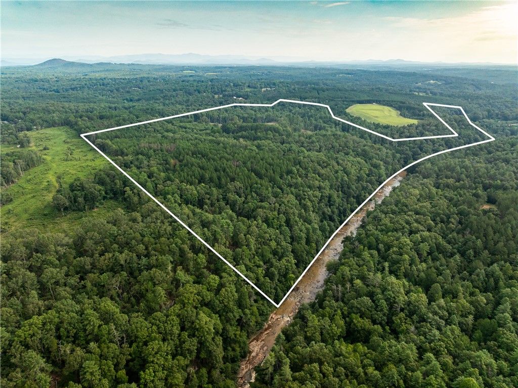 415 Silver Creek Road, Central, SC 29630