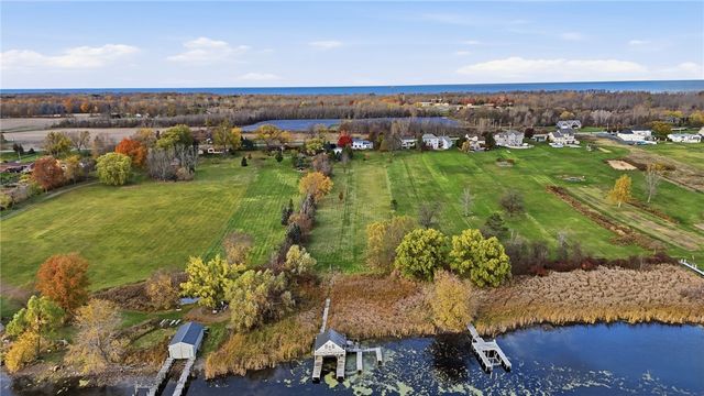 550 Manitou Beach Road, Greece, NY 14468