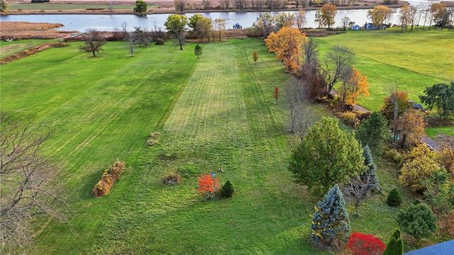 550 Manitou Beach Road, Greece, NY 14468