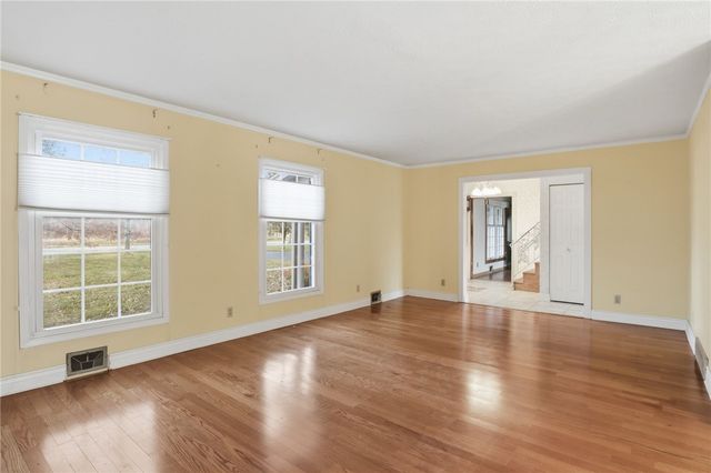 550 Manitou Beach Road, Greece, NY 14468