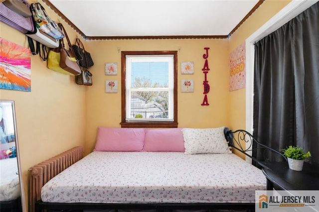 566 Chapman Street, Hillside, NJ 07205