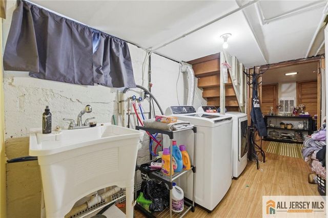 566 Chapman Street, Hillside, NJ 07205