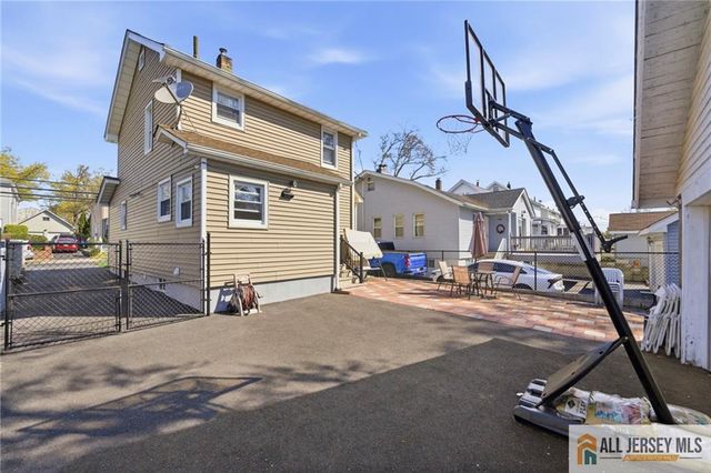 566 Chapman Street, Hillside, NJ 07205