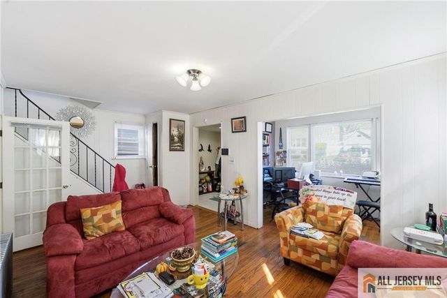 566 Chapman Street, Hillside, NJ 07205