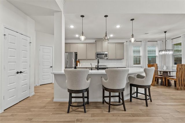 2727 Bisbee Road, League City, TX 77573
