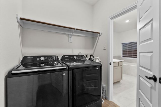 2727 Bisbee Road, League City, TX 77573