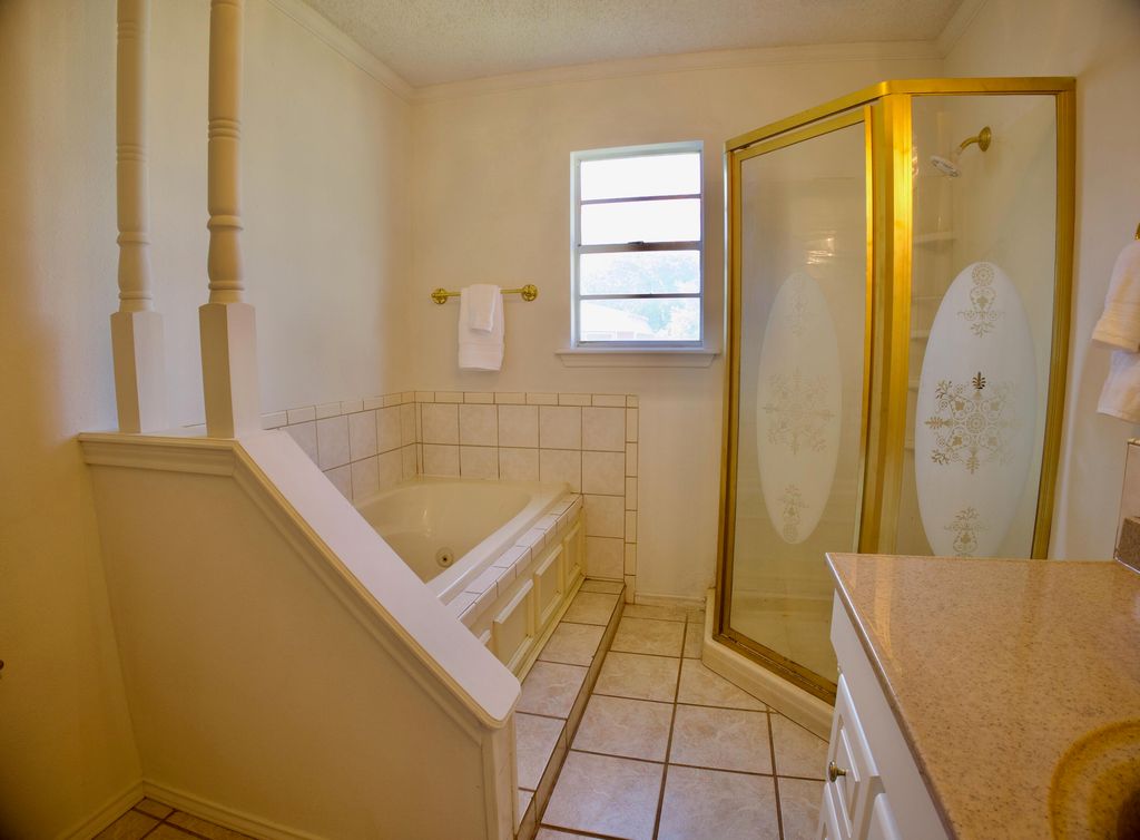 Image 24 of property listing at 1113 E 43rd Street, San Angelo, TX 76903