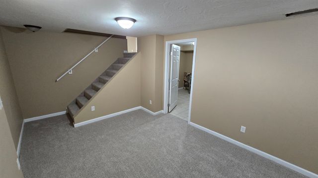316 5th Ave NW, Minot, ND 58703