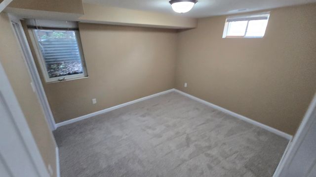 316 5th Ave NW, Minot, ND 58703