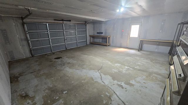 316 5th Ave NW, Minot, ND 58703