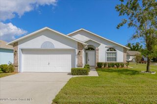 1007 Pine Creek Circle NE, Palm Bay, FL 32905