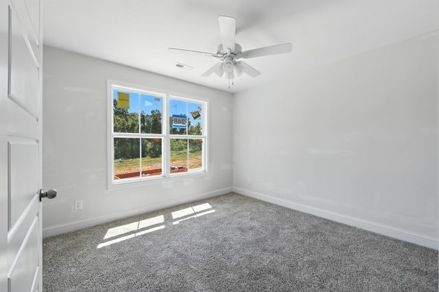 168 Leitrim Dr, Clarksville, TN 37042