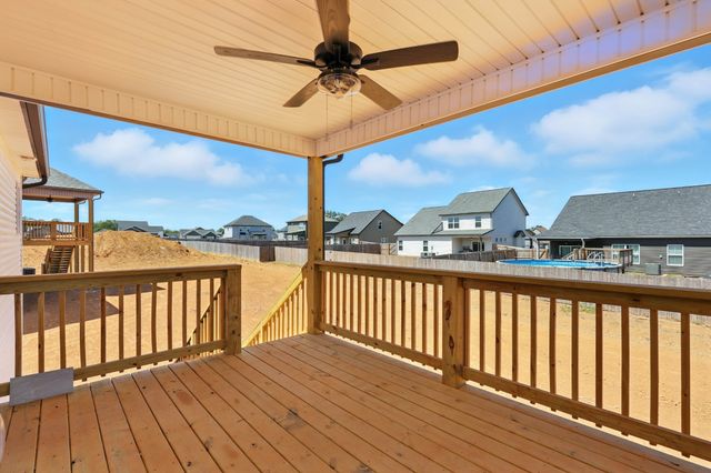 168 Leitrim Dr, Clarksville, TN 37042