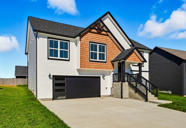 168 Leitrim Dr, Clarksville, TN 37042