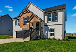 168 Leitrim Dr, Clarksville, TN 37042