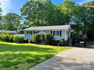 151 Peninsula Drive, Mooresville, NC 28117