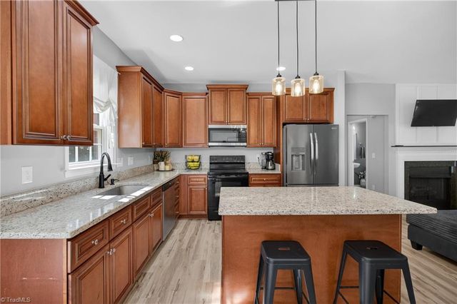 6737 Old NC Highway 13, Asheboro, NC 27205