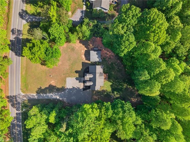 6737 Old NC Highway 13, Asheboro, NC 27205