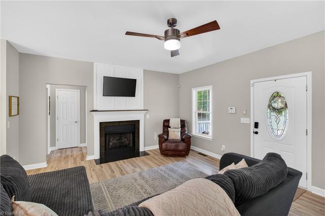 6737 Old NC Highway 13, Asheboro, NC 27205